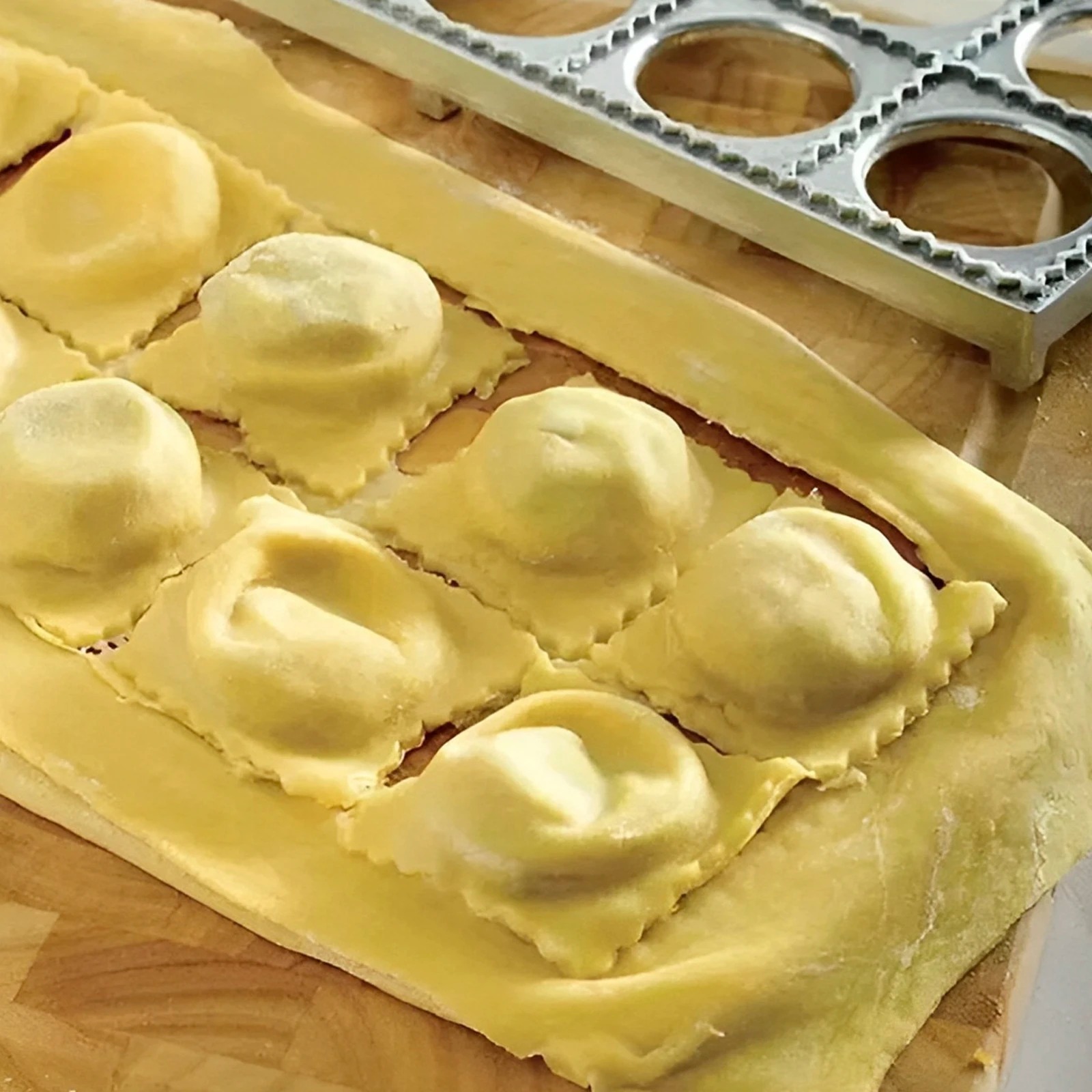 Dumpling Mold 12 Holes Ravioli - đánh giá và giá Kitchen Gadgets China